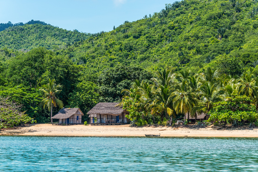 Vue sur la plage de Nosy Be, Madagascar