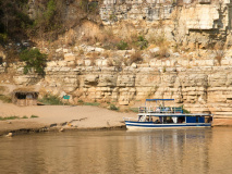 Chaland sur la rivière Tsiribihinha