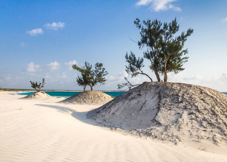 plage-nature-madagascar-dunes-sable
