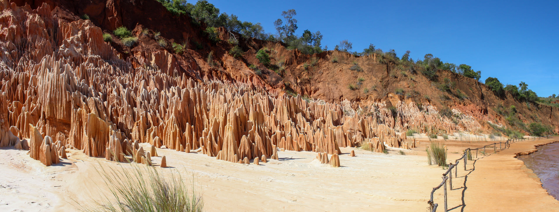 tsingy-rouge-madagascar