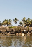 canal-pangalanes-maisons-sur-pilotis