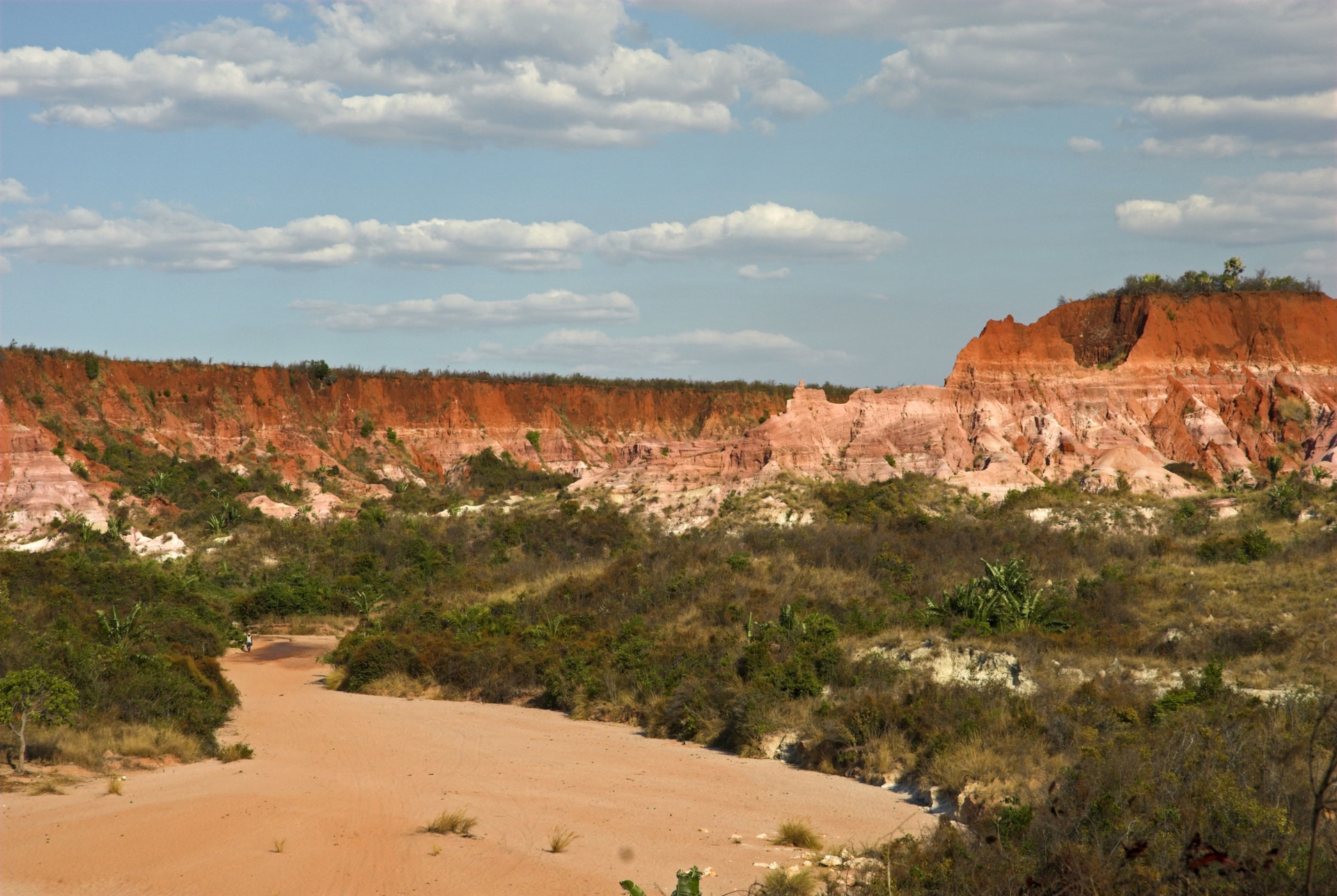 cirque-rouge-calcaire-madagascar