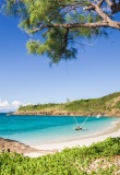 plage-eau-turquoise-nature-madagascar