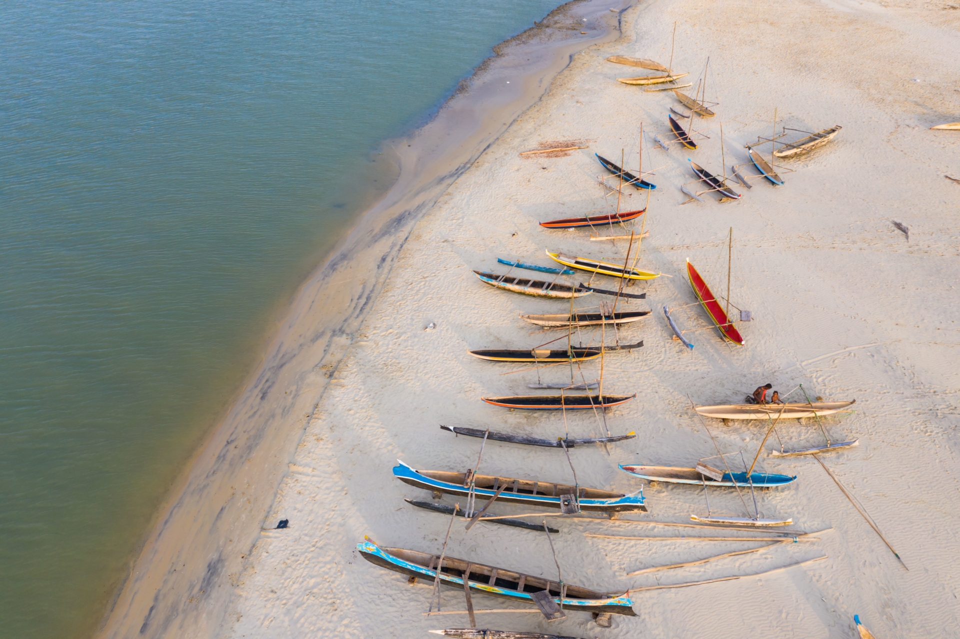 pirogues-plages-mer